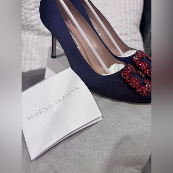 Manolo Blahnik Blue Heels with Red Embellishment. Hangisi 70mm pump - Picture 3 of 16